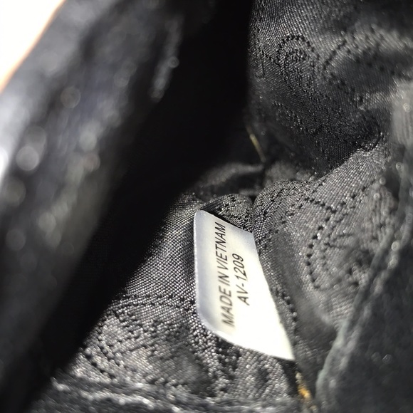 Micheal kors studded phone case or card holder - Picture 5 of 5